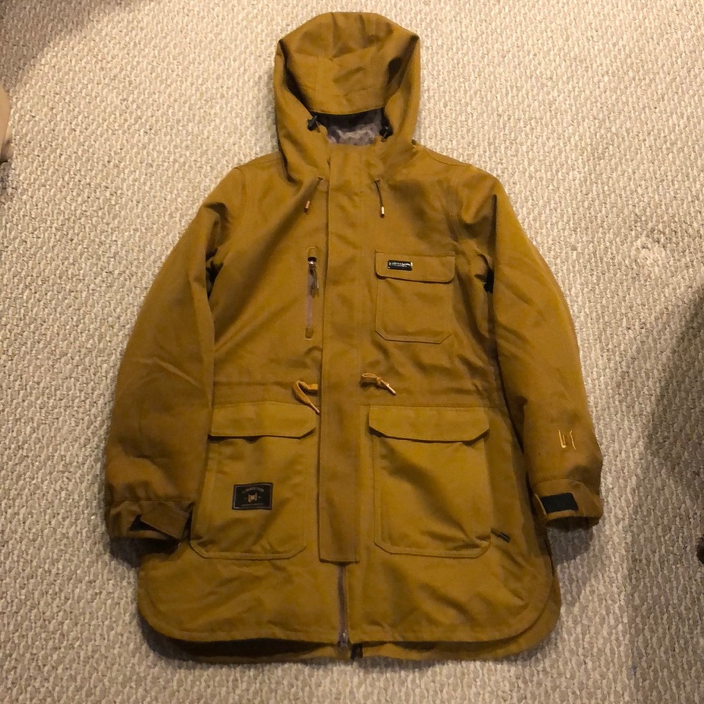 L1 Premium Goods Emma Snowboard/Ski Jacket - Picture 2 of 9